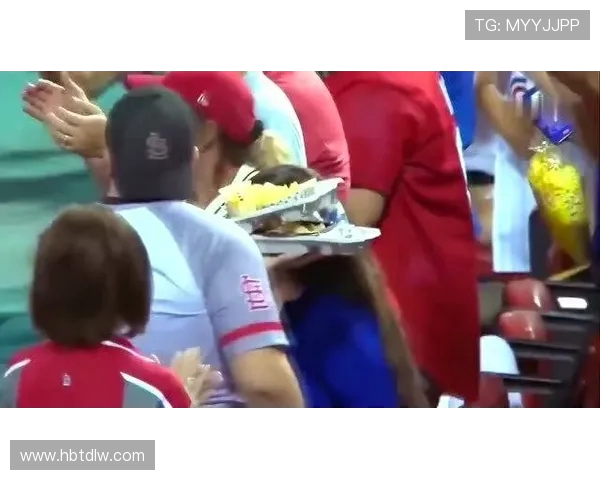 体育明星在赛后更衣室的庆祝画面谈